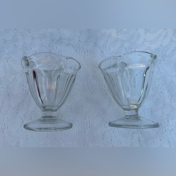 Two Ice Cream Sundae Dishes by Anchor Hocking - Picture 3 of 10